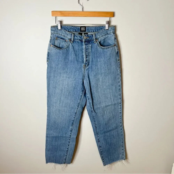 Urban Outfitters BDG High Waisted Slim Straight Light Wash Jeans - Picture 2 of 8
